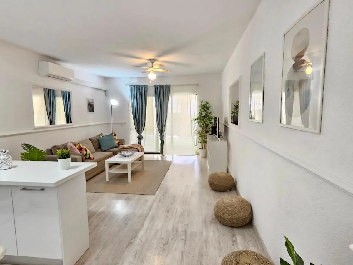 Apartament Beach & Refreshing Pool Holidays Air-Conditioning , Costa Adeje