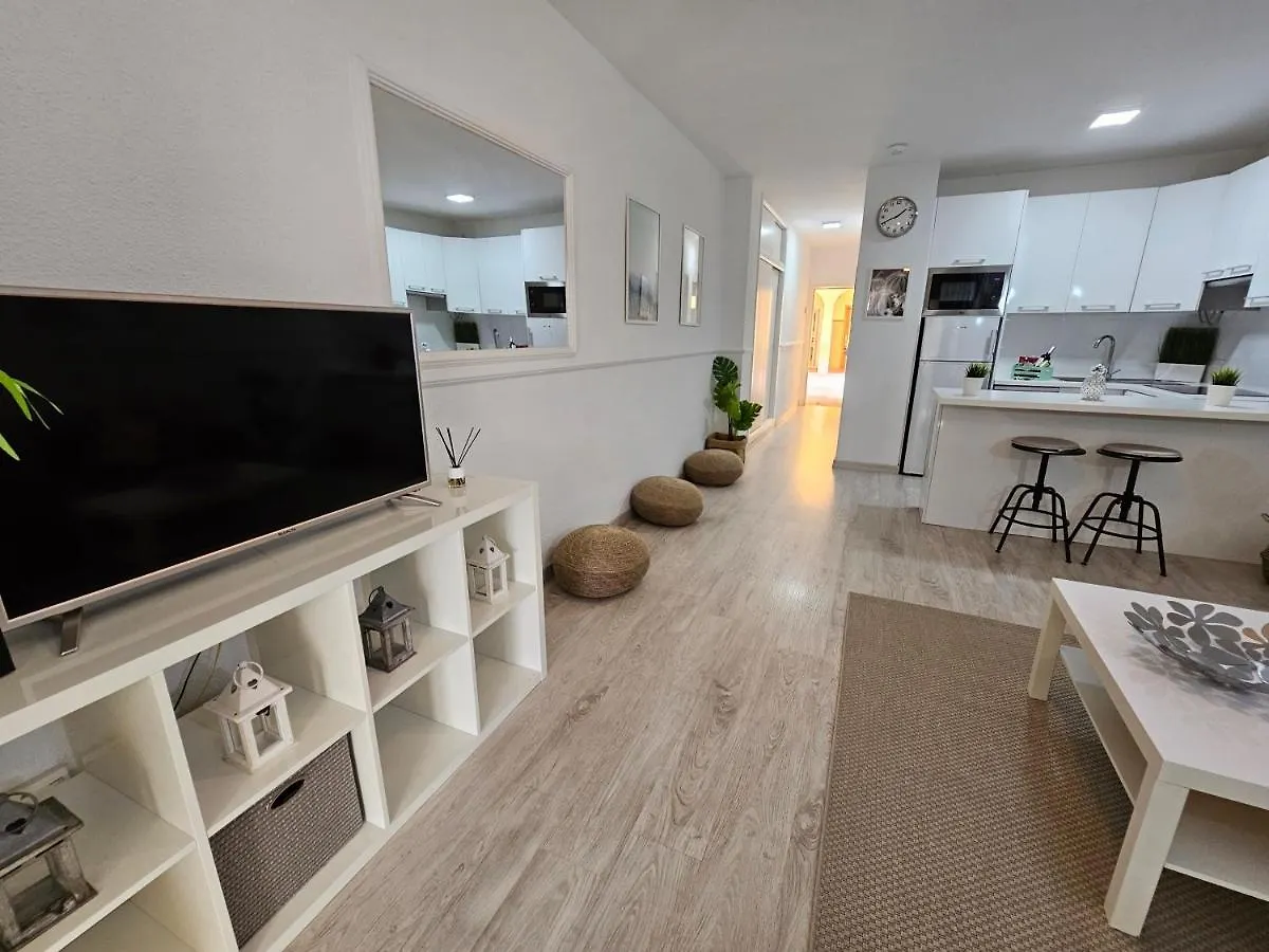 Apartament Beach & Refreshing Pool Holidays Air-Conditioning , Costa Adeje