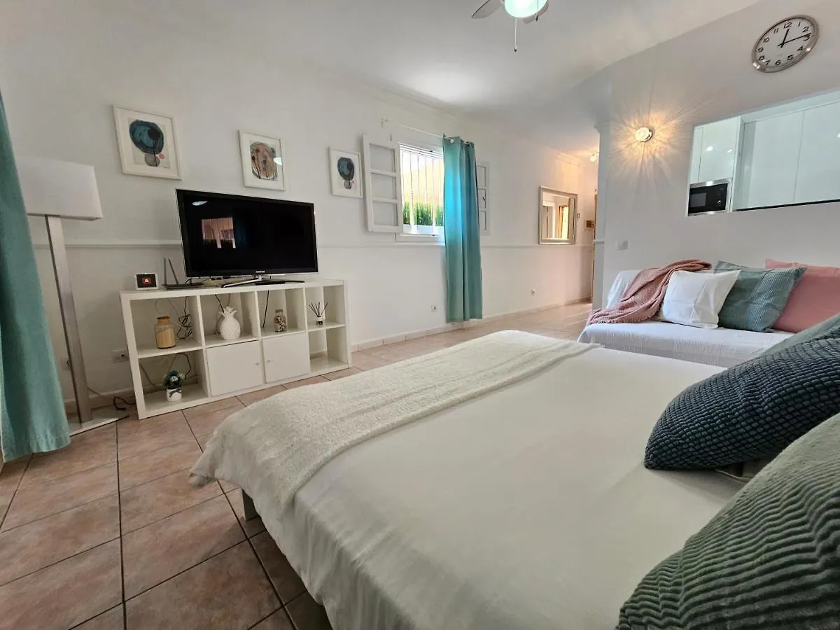 Apartament Beach & Refreshing Pool Holidays Air-Conditioning , Costa Adeje